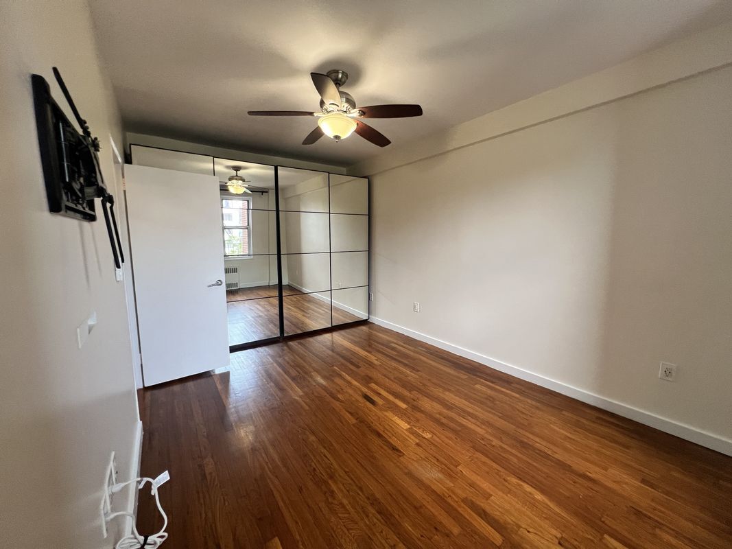 Building Photo - 50 Kenilworth Pl