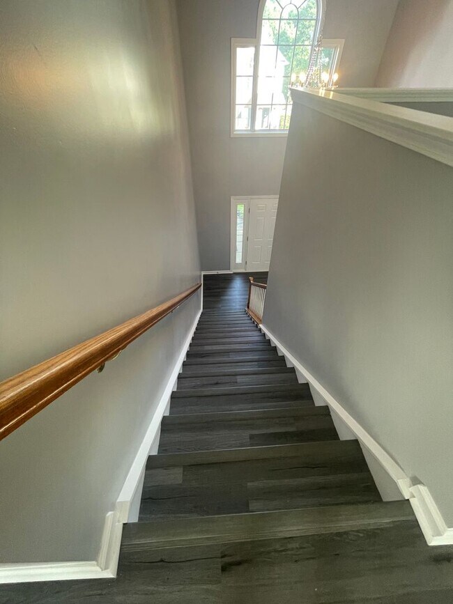Building Photo - Lovely 3 Bedroom Home in Greer Near Gibb S...