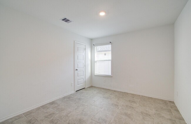 Building Photo - 7527 Cynomys Ct