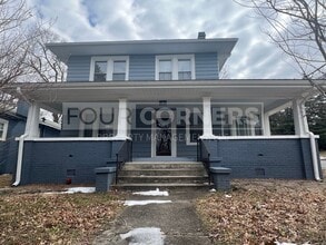 Building Photo - Beautiful 4 Bedroom 3 Bath Home