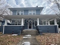 Building Photo - Beautiful 4 Bedroom 3 Bath Home