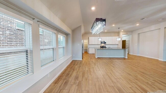 Building Photo - 5911 Akin Glen