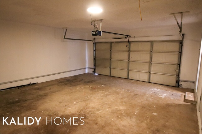 Building Photo - 1891 Lytal Ln