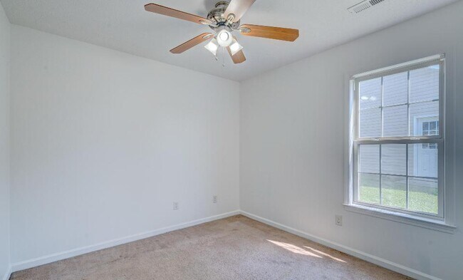 Building Photo - 9480 Huckabee Dr NE