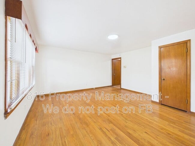 Building Photo - 11307 E 77th Terrace