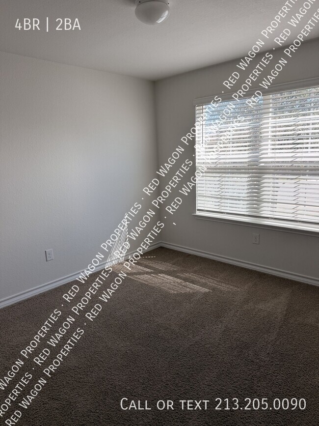 Building Photo - 12915 Whisper Xing