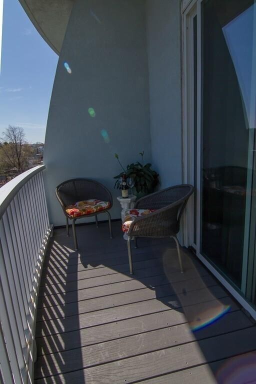 Building Photo - 10 Ocean Ave