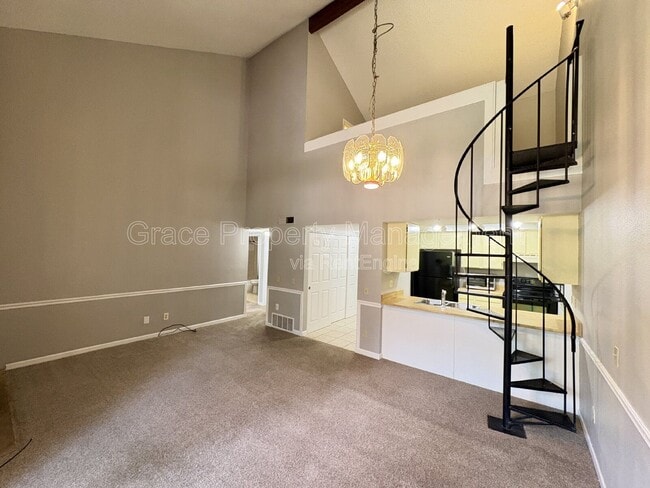 Building Photo - 14091 E Tufts Dr