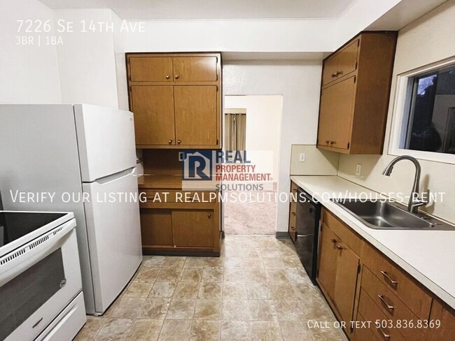 Building Photo - 7226 SE 14th Ave