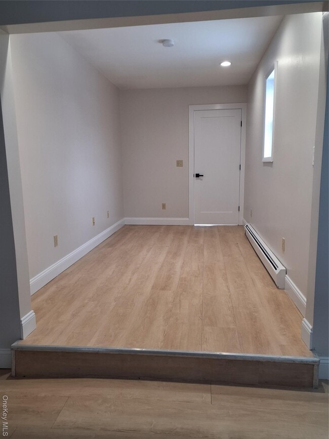 Building Photo - 37 Center Hill Rd