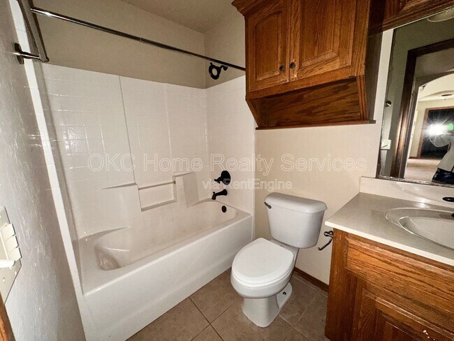 Building Photo - 13201 SW 2nd Terrace