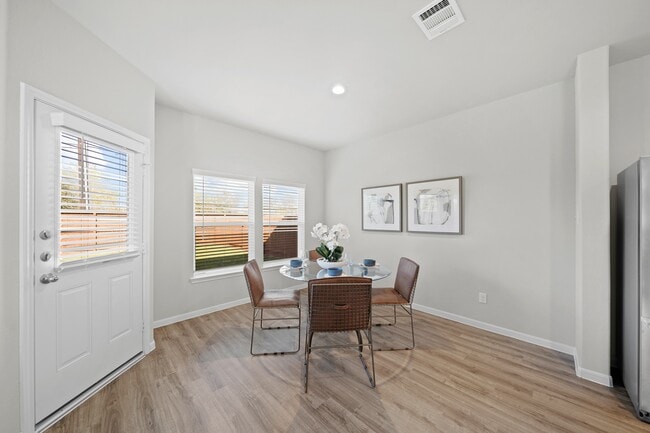 Building Photo - 13302 Bald Eagle Wy