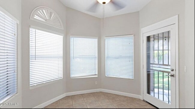 Building Photo - 16632 S 37th Way