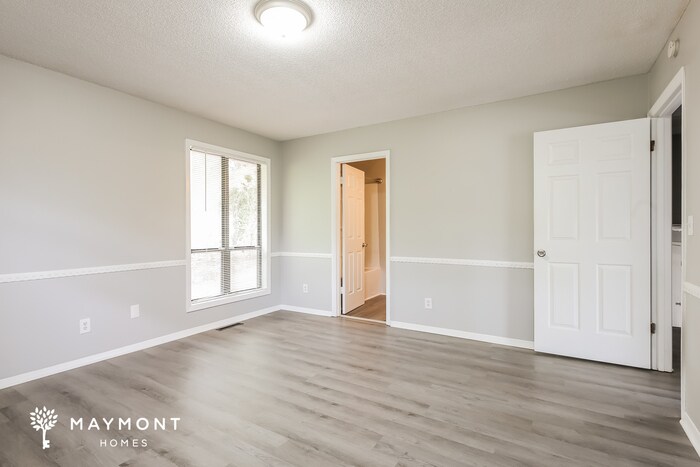 Building Photo - 1018 Fox Row