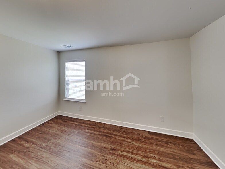 Building Photo - 12500 Dardevle Ct