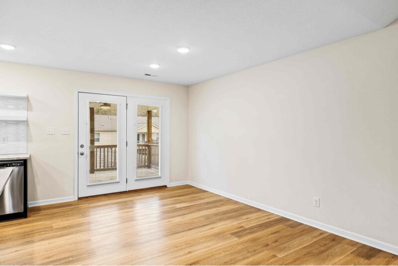 Building Photo - 5009 Spring Creek Rd