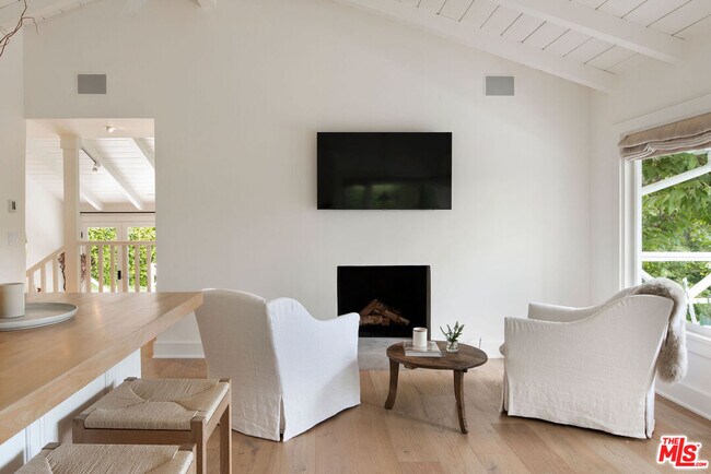 Building Photo - 6456 Sycamore Meadows Dr