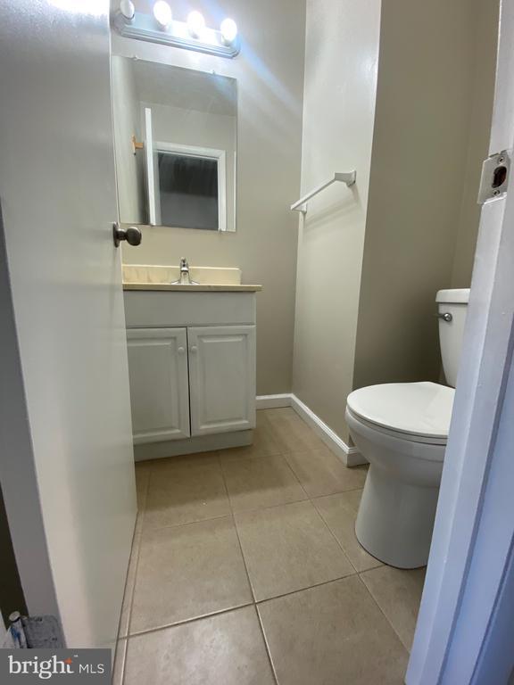 Building Photo - 7 Mooring Ct