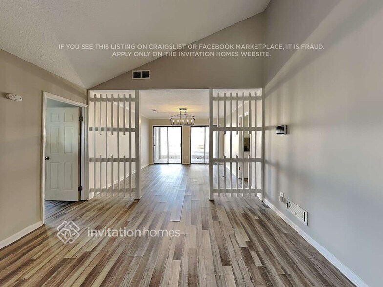 Building Photo - 5388 Golfcrest Cir