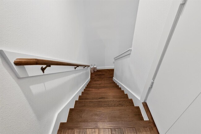Building Photo - 2716 Bagby St