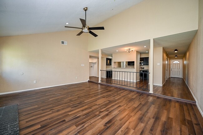 Building Photo - 19226 Plantain Dr