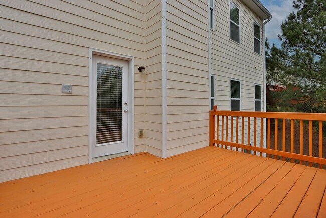 Building Photo - 1555 Buckskin Trail