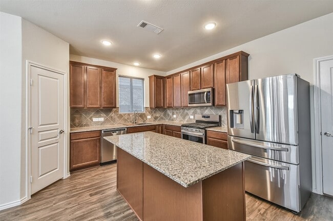 Building Photo - 5047 Royal Amber Ln