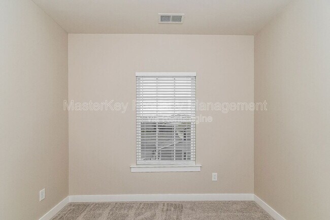 Building Photo - 1105 Tender Dr