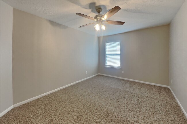 Building Photo - 20407 Westfield Estates Dr