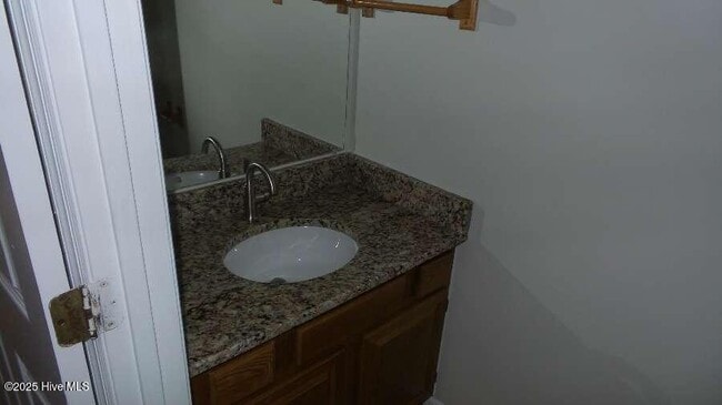 Building Photo - 3200 Crystal Oaks Ln