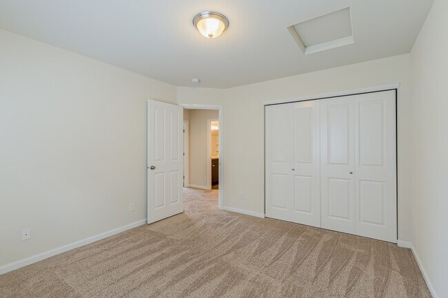 Building Photo - 1124 27th St NW