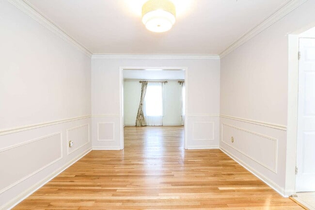 Building Photo - Welcome Home!