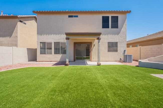 Building Photo - 4500 E Del Rio St