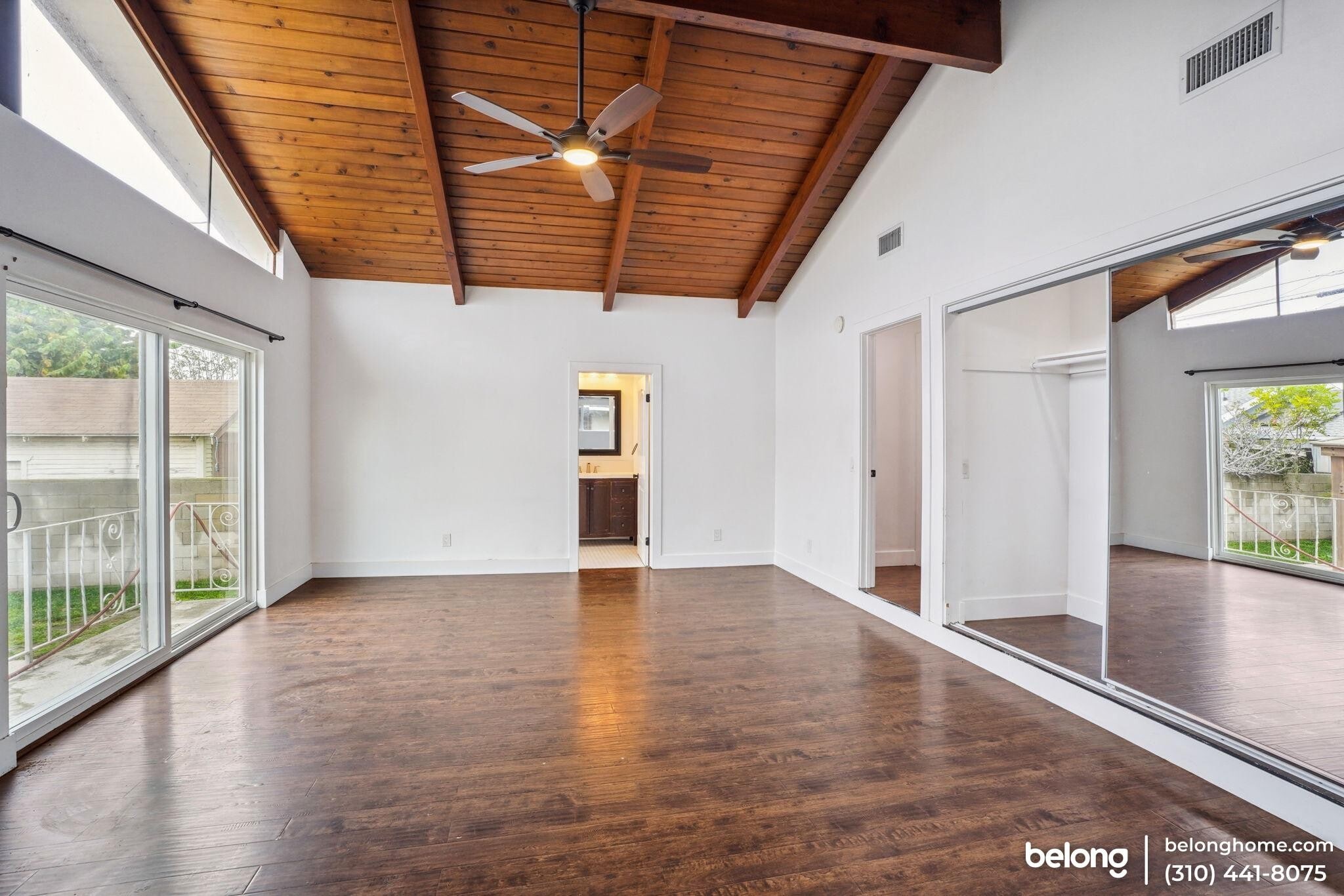 Building Photo - 1133 W 78th St