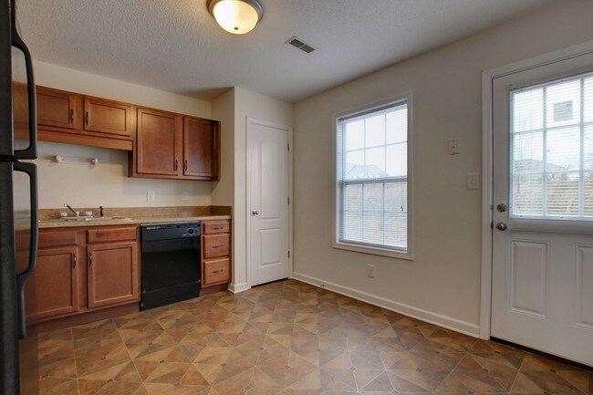 Building Photo - 513 Patriot Park Ct