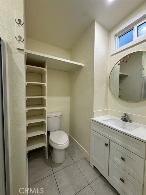 Building Photo - 4628 W Simmons Ave