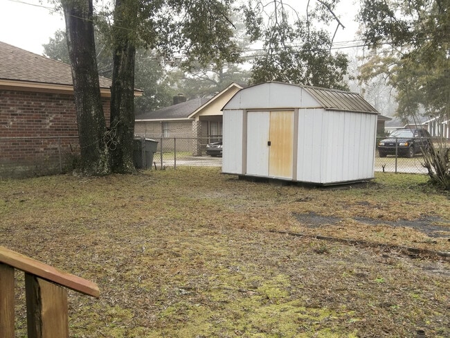 Building Photo - 4301 Worth St