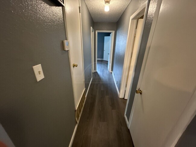 Building Photo - 2011 Windward Dr