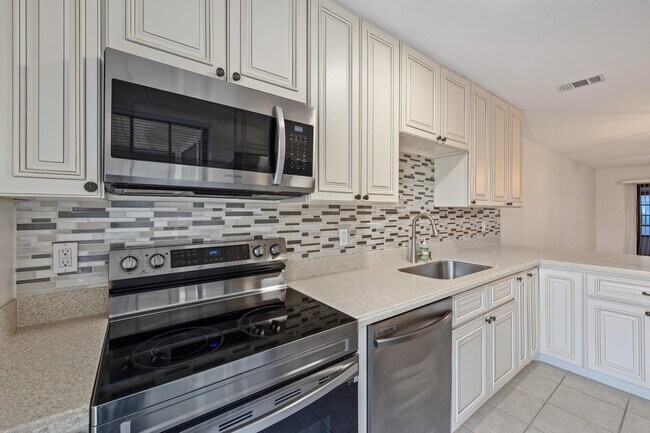 Building Photo - 1532 Gurley Ct