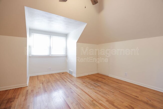 Building Photo - 5115 N 60th St