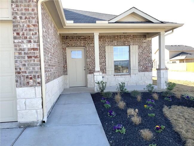Building Photo - 1500 Ferryman Dr