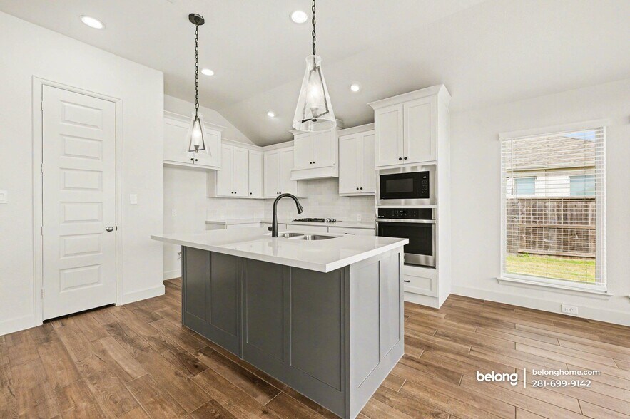 Building Photo - 9827 Starry Night Ln