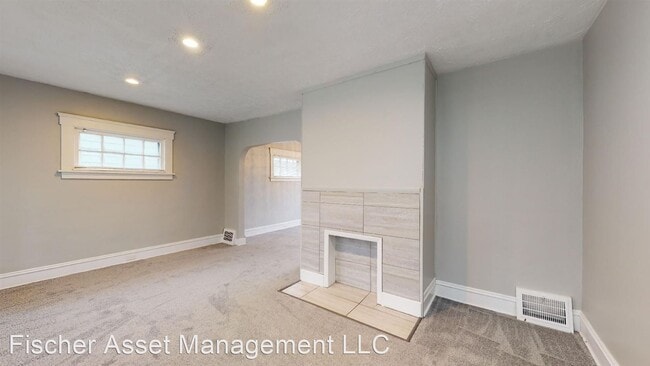 Building Photo - 3 br, 1 bath House - 3359 West 86th St.