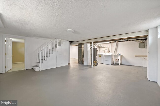 Building Photo - 508 Burgess St