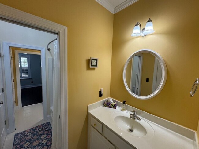 Building Photo - Charming 3-Bedroom Retreat in Wake Forest