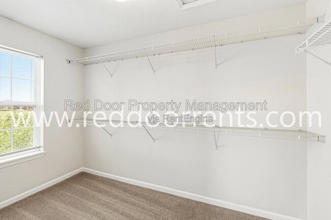 Building Photo - 13340 E Golden Gate Dr