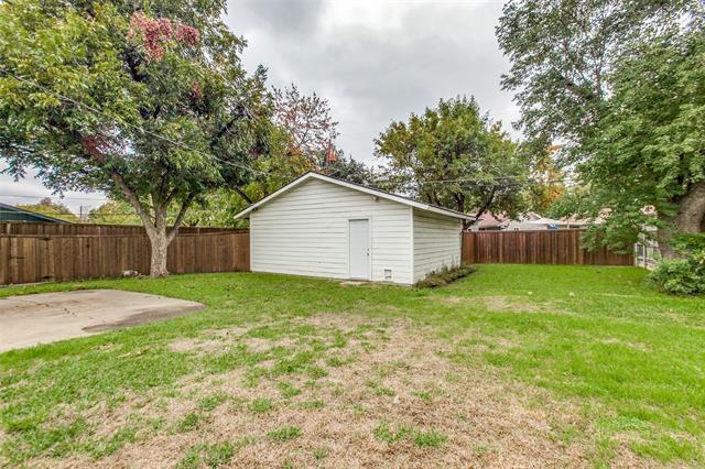 Building Photo - 3517 Woodleigh Dr