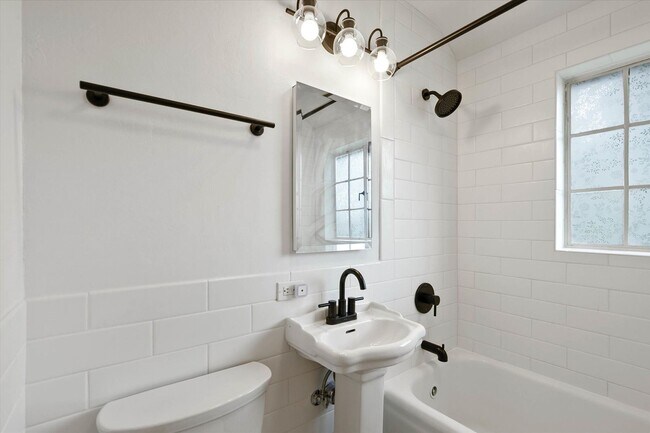 Building Photo - "Luxurious 5-Bedroom Spokane Retreat with Pool, Guest Suite, and Stunning Finishes!"