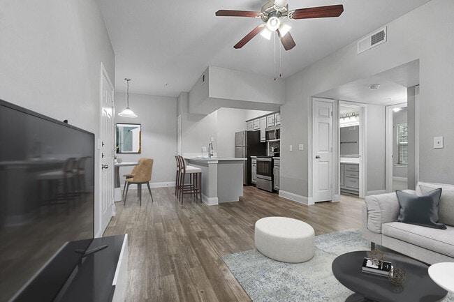 Building Photo - Larkin Apartment Homes