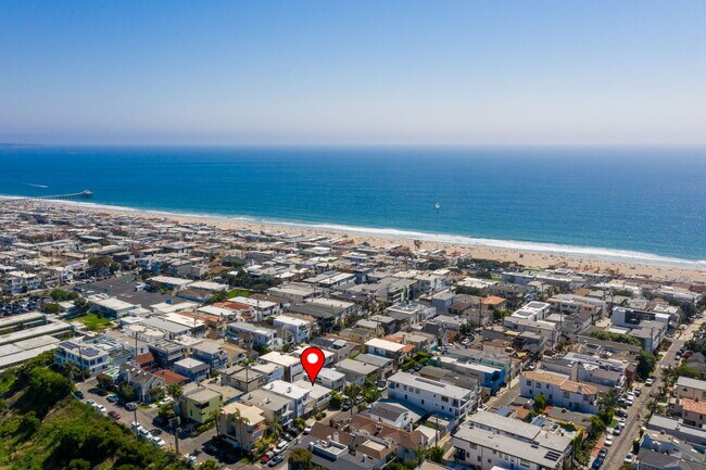 Building Photo - 464 28th St